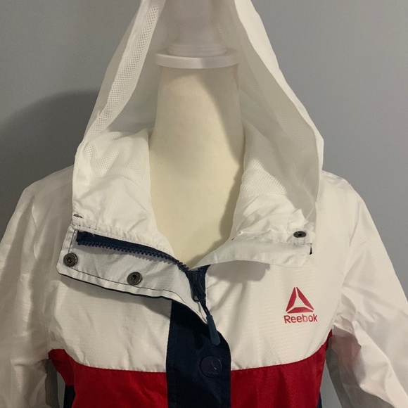 Reebok NEW Color Block Jacket White Navy Red Medium Lightweight Hood Outdoor - Picture 4 of 8